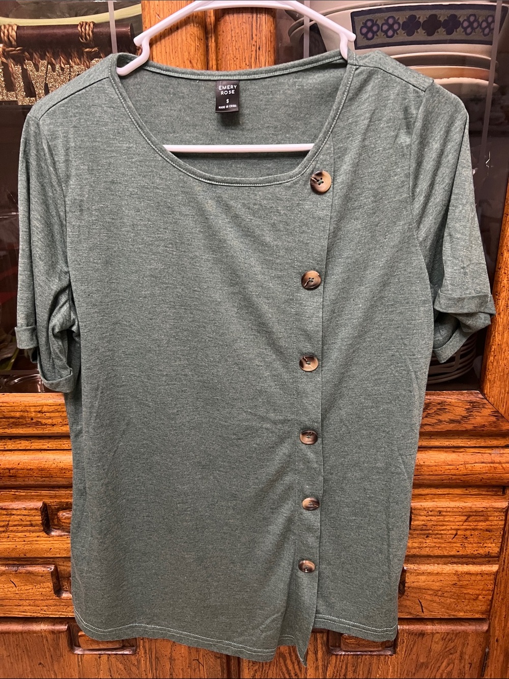 Emery Rose Green Short-Sleeve Button Accent Top